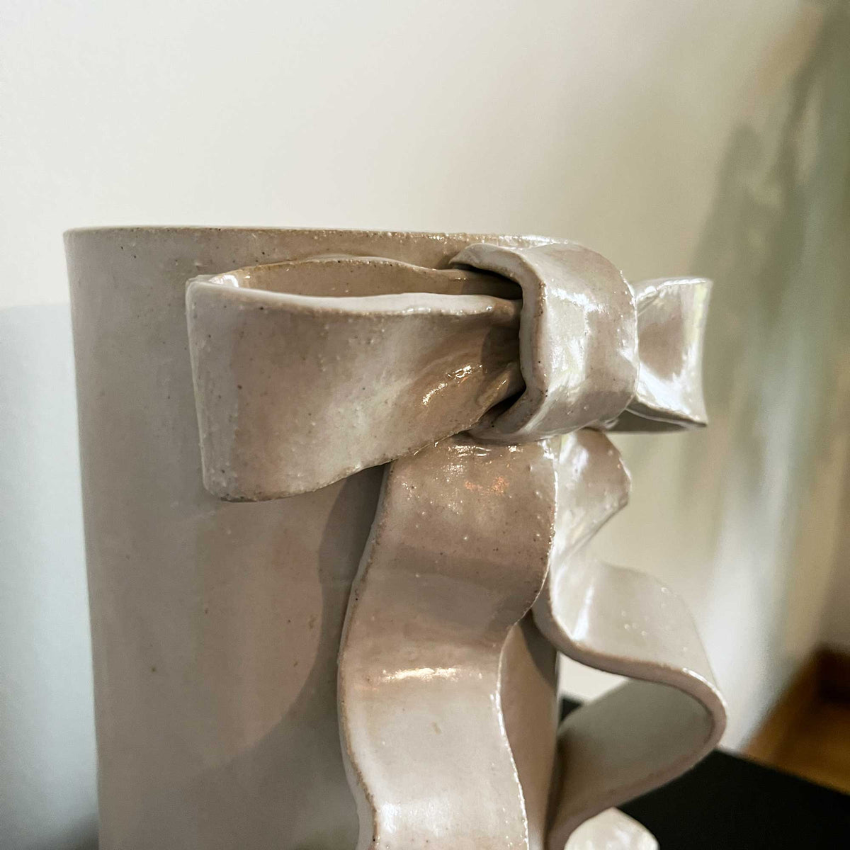 Ribbon Bow Vases: Large