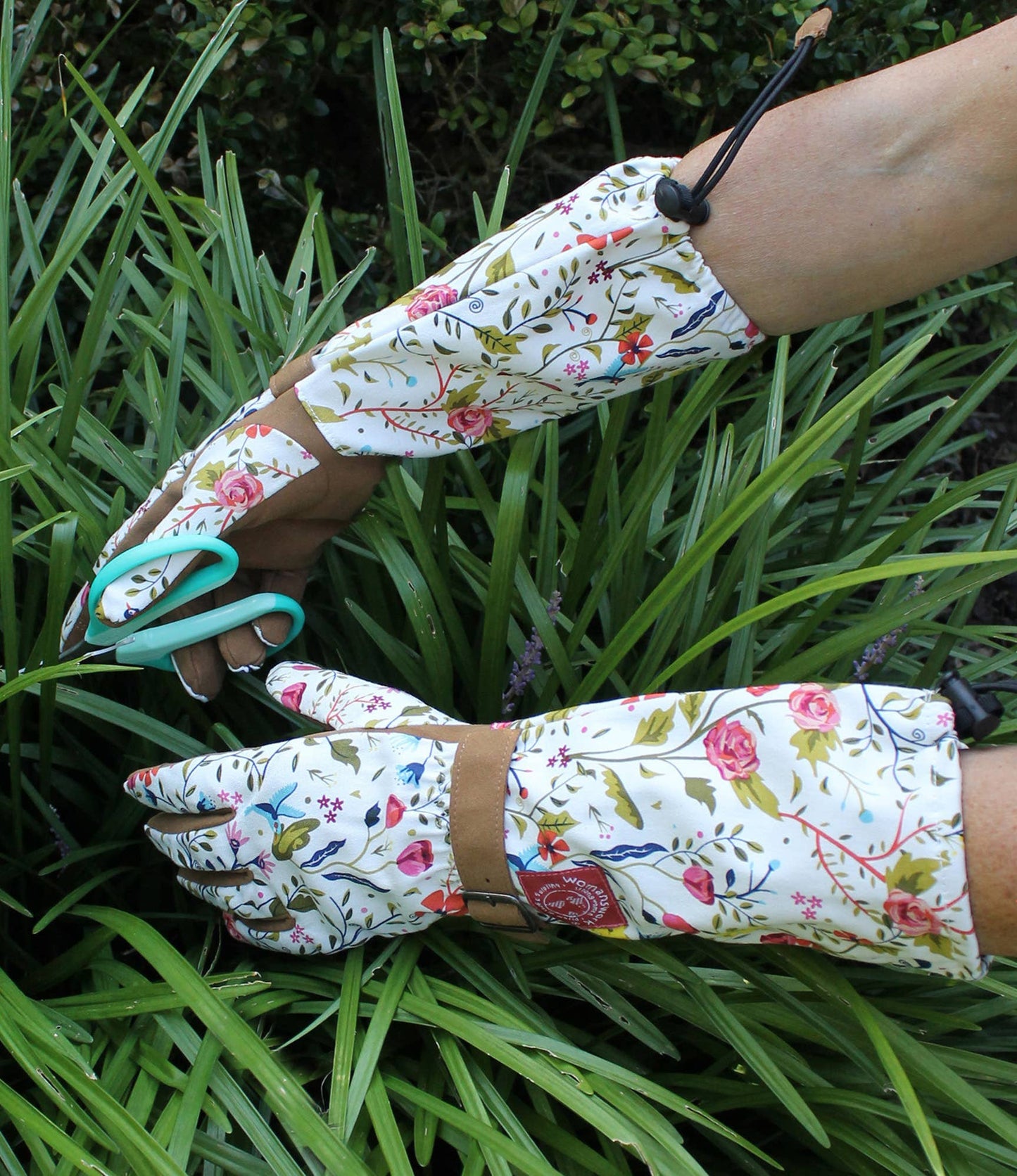 Garden of Paradise Arm Saver Glove: Medium