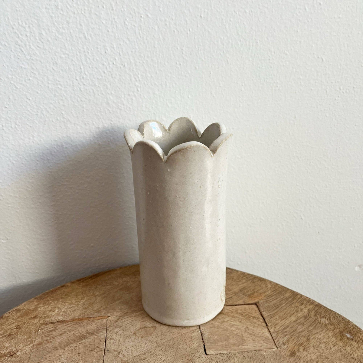 Scallop Vase: Medium