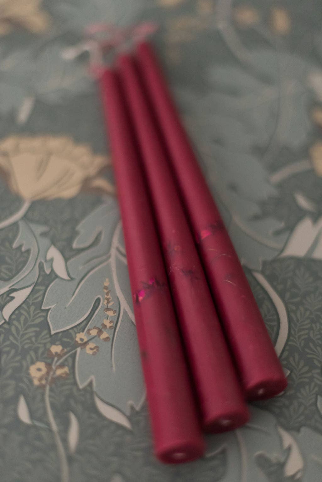 Floral Inlaid Tapered Candle in Burgundy - Set of 3