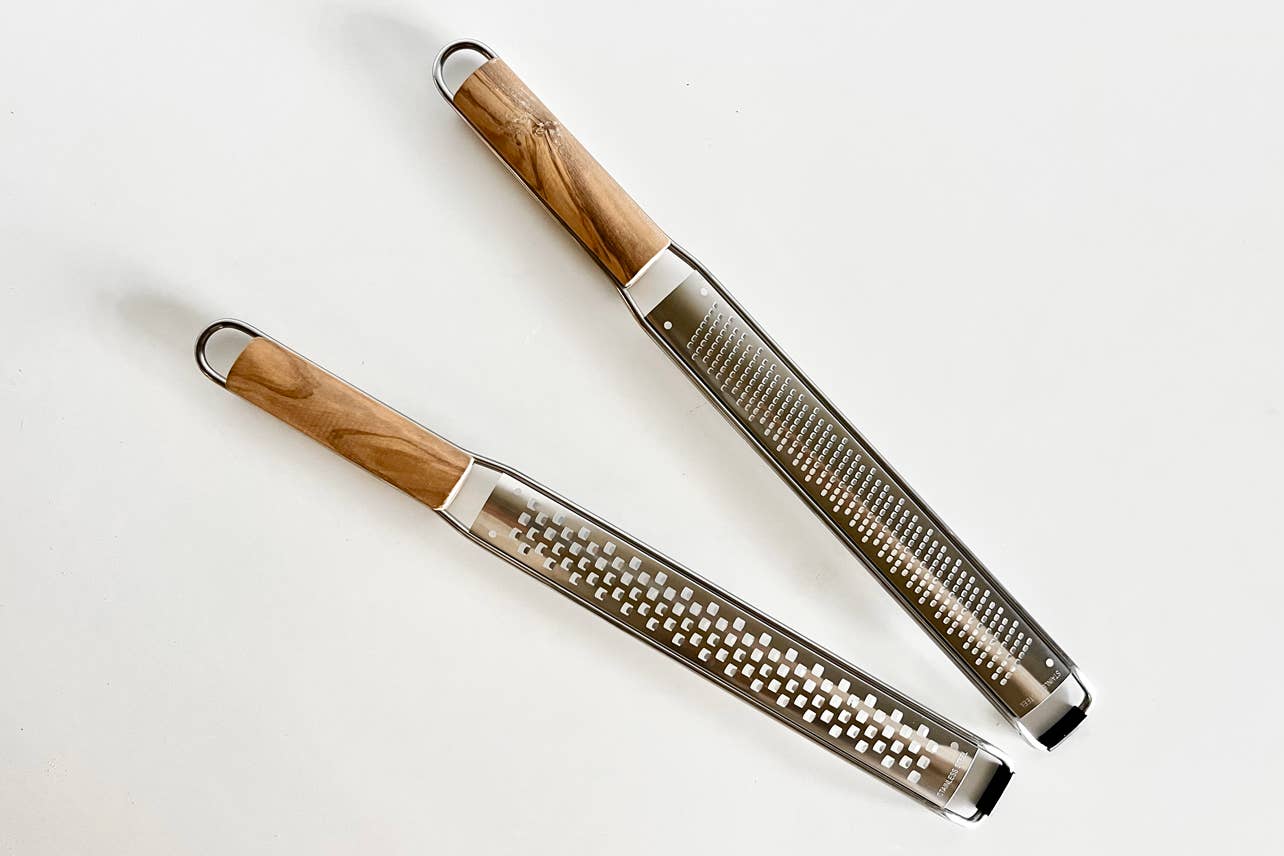 Italian Mandolin Paddle Grater: Coarse Grade