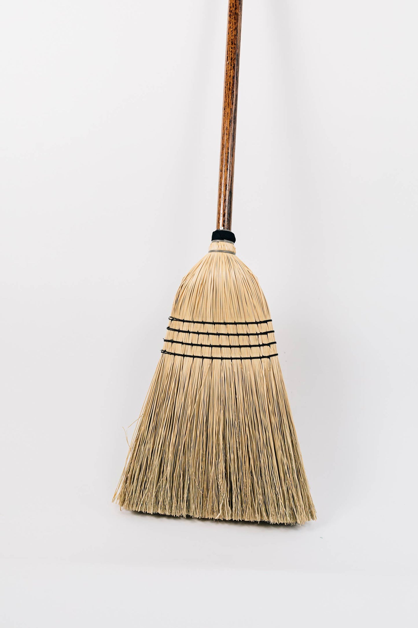 The Everyday Broom: Black