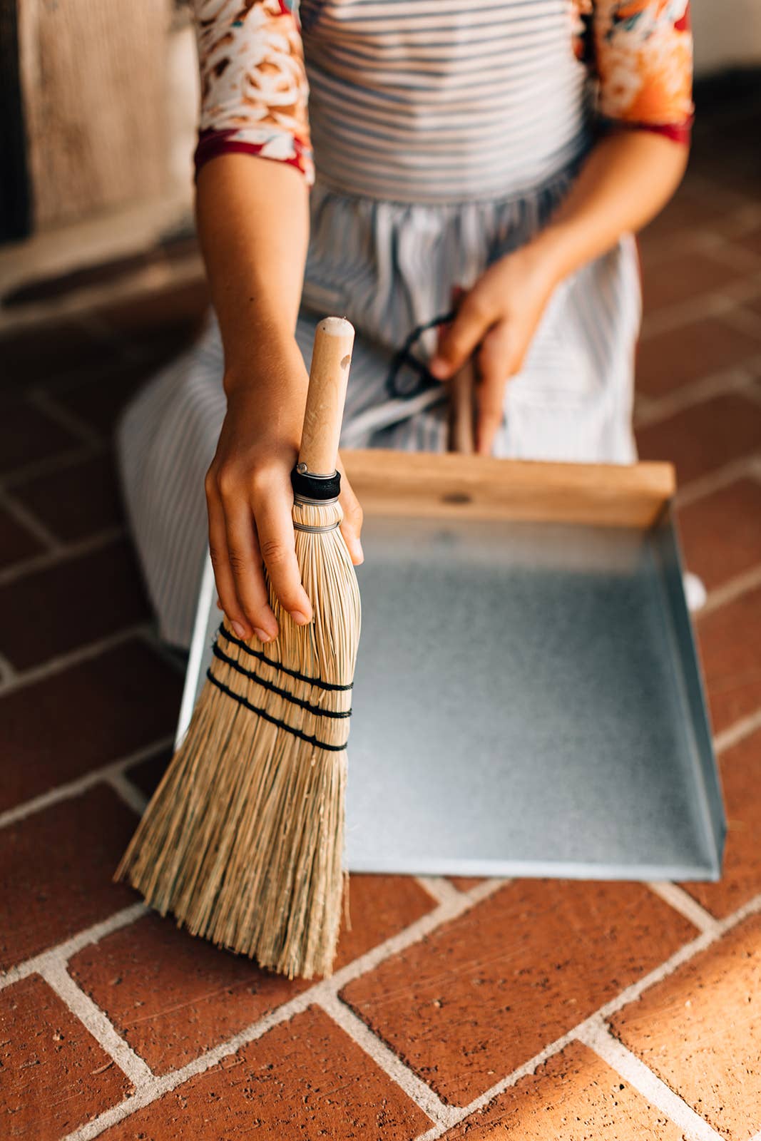 The Hand Broom: Natural