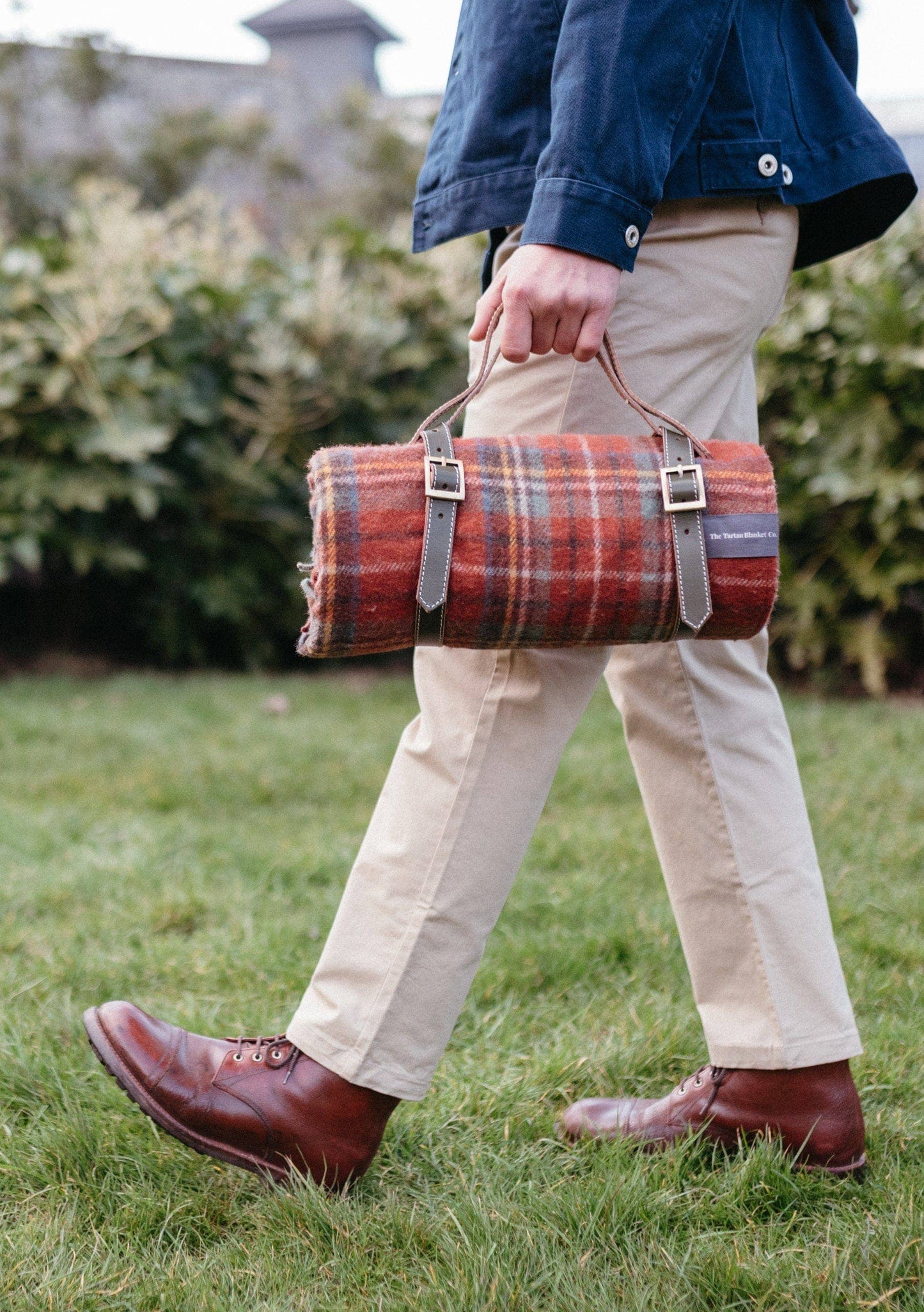 Leather Picnic Carrier: Brown Leather