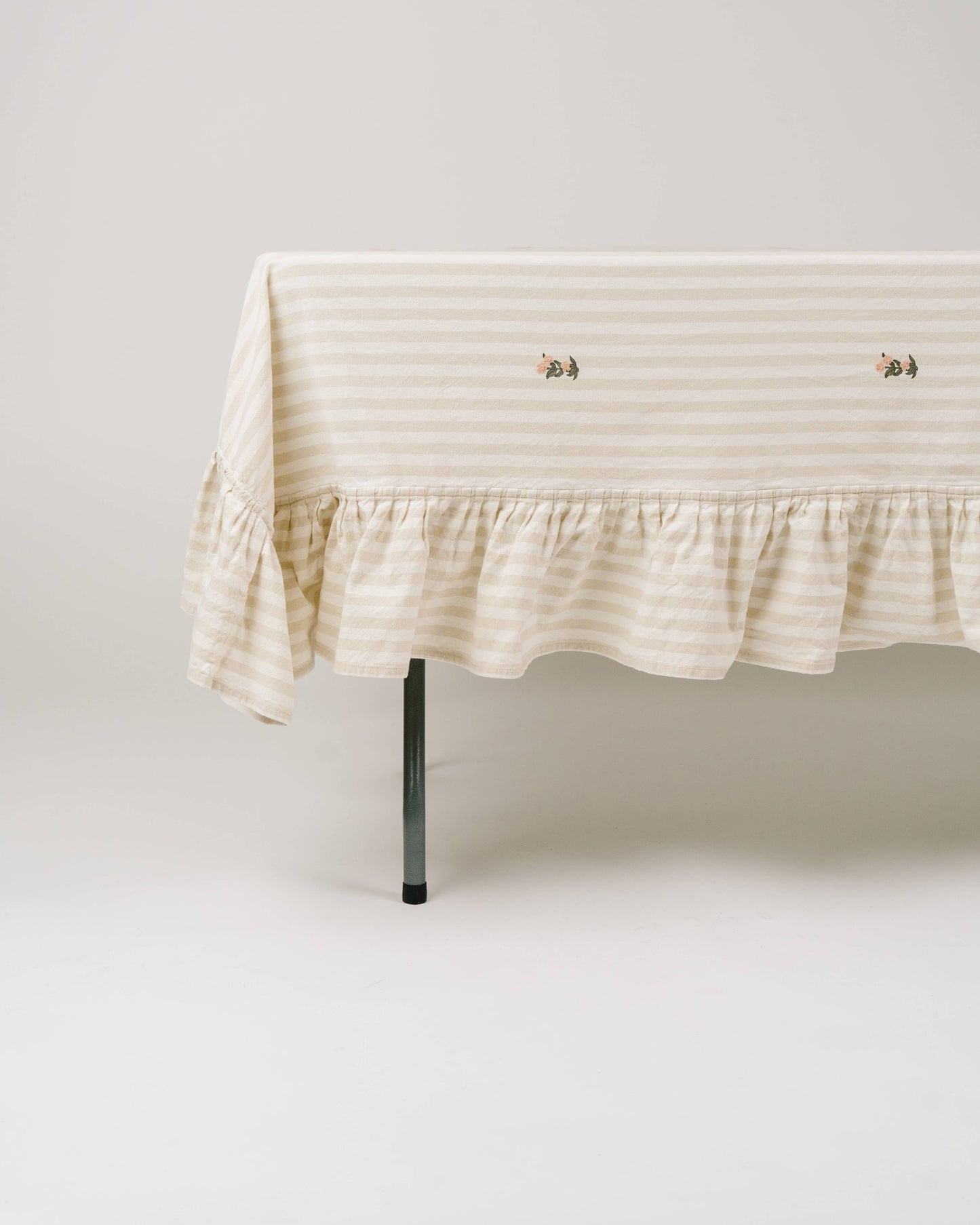 Frances Ruffled Tablecloth: 60" x 150"