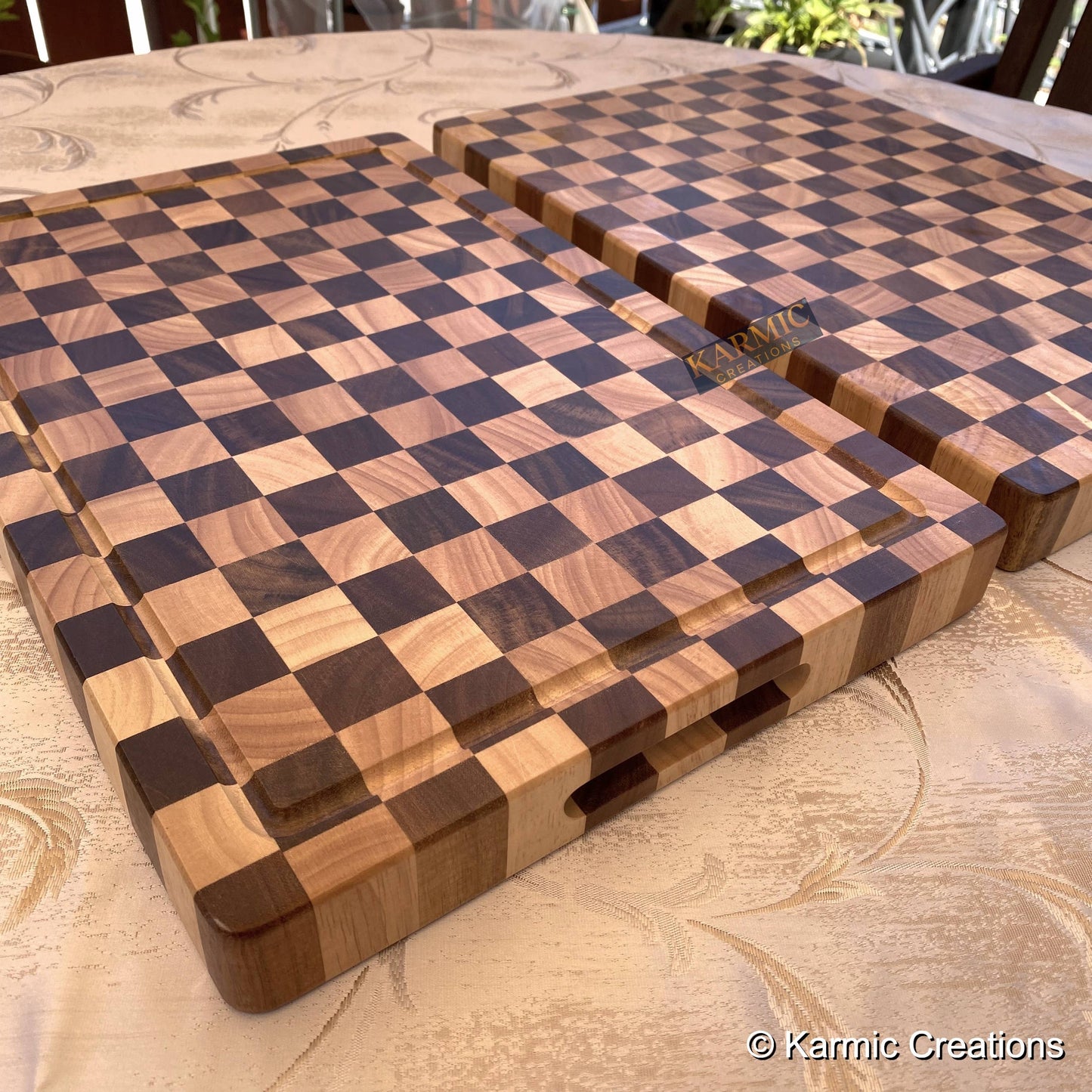End Grain Checkered Cutting Board (Kitchen Size & BBQ Size): Without Juice Groove / Medium