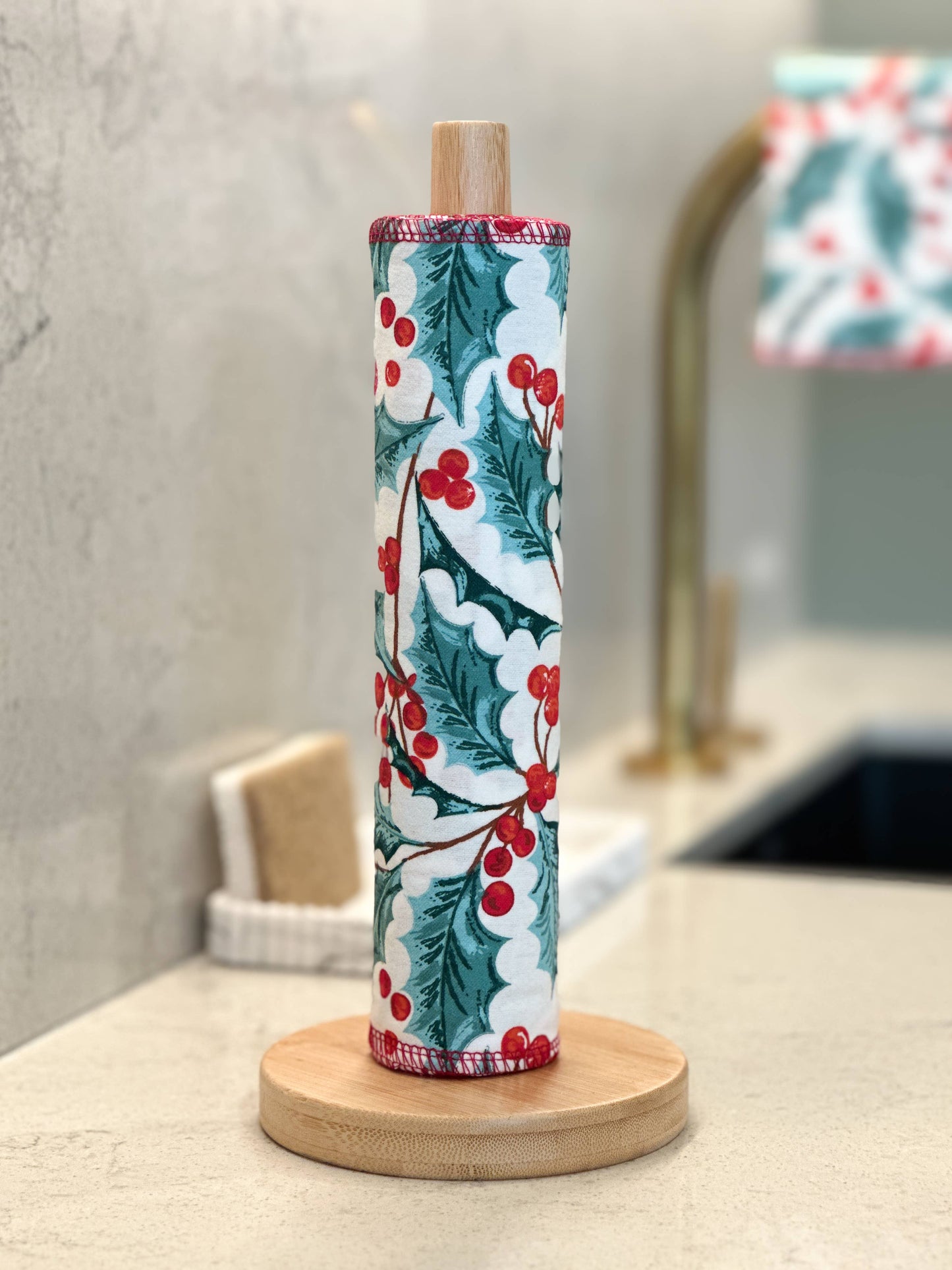 Earthly CO Paper Towel Holder All Natural: Brown / Dia 14x32cm / 5.5x12.6in