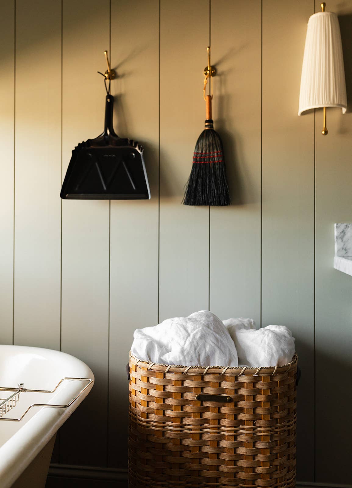 The Hand Broom: Natural