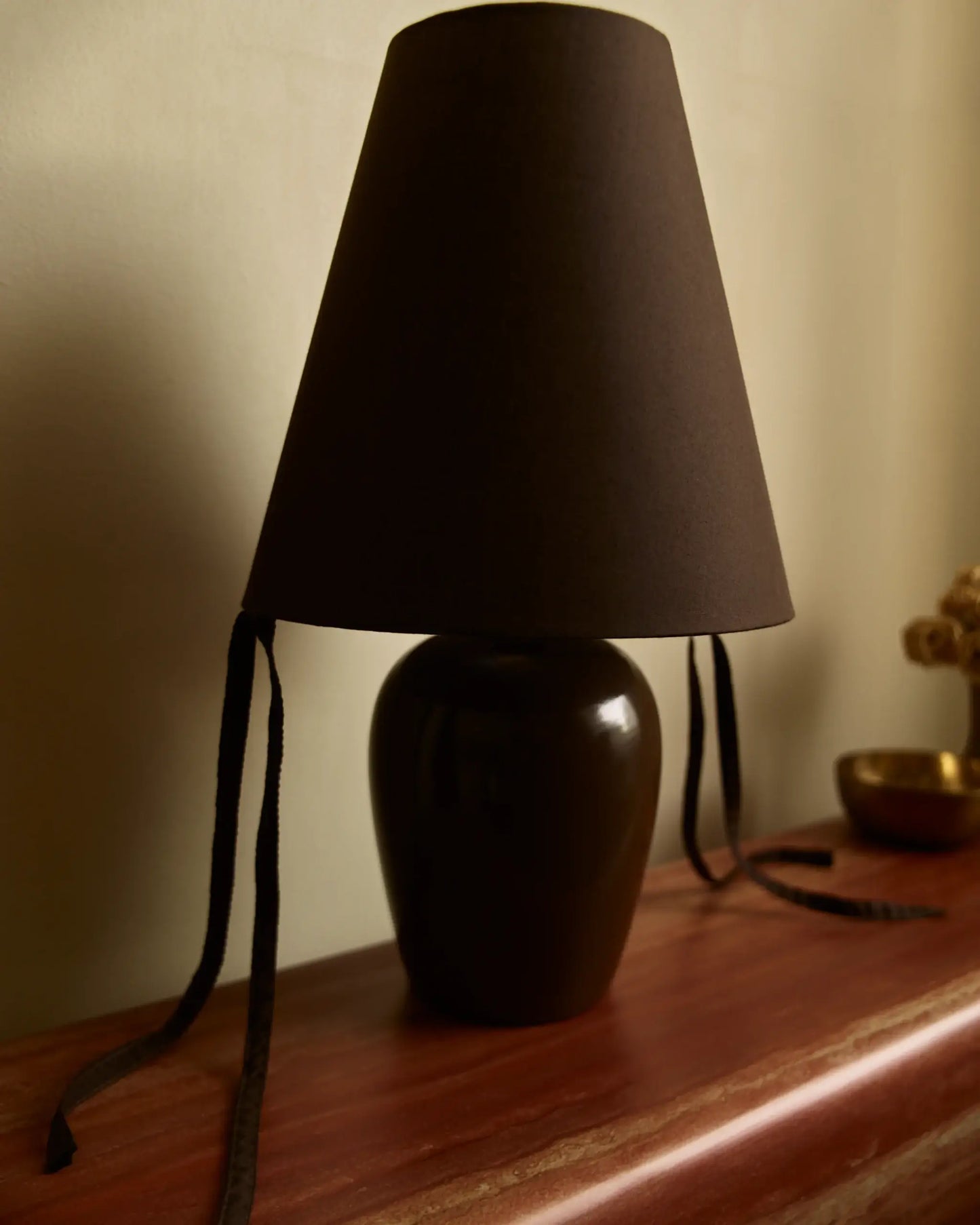 Appenzell Grande Brown Burgundy Bows Table Lamp