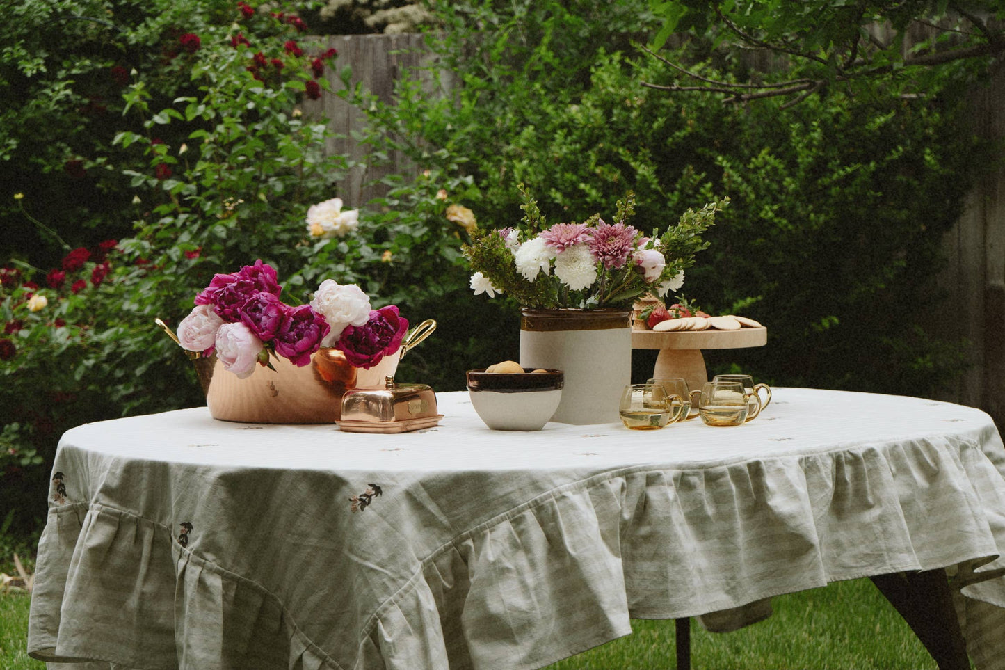 Frances Ruffled Tablecloth: 60" x 150"