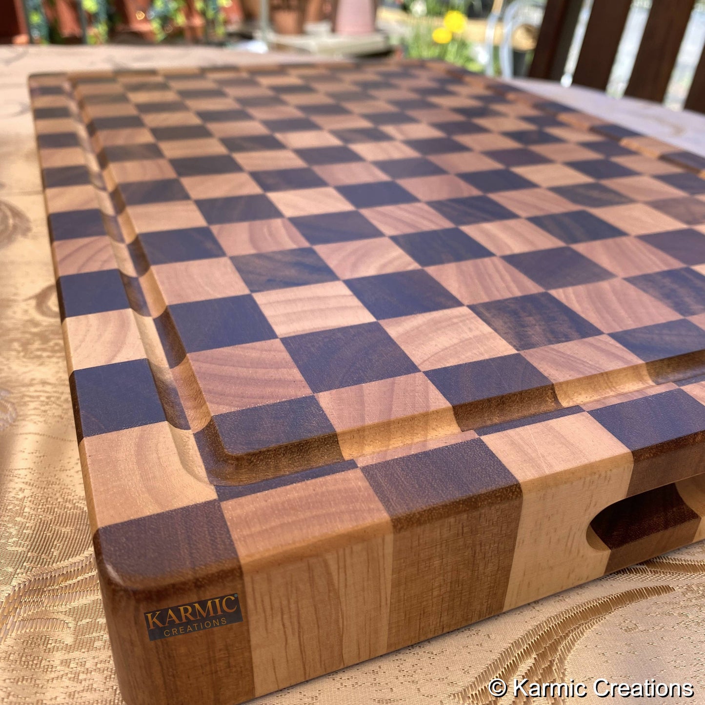 End Grain Checkered Cutting Board (Kitchen Size & BBQ Size): Without Juice Groove / Large