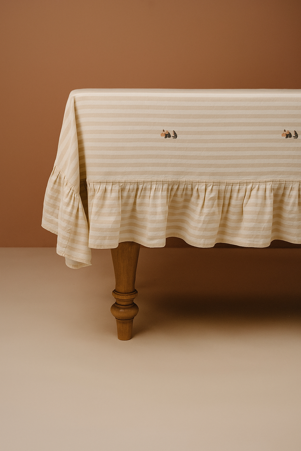 Frances Ruffled Tablecloth: 60" x 150"