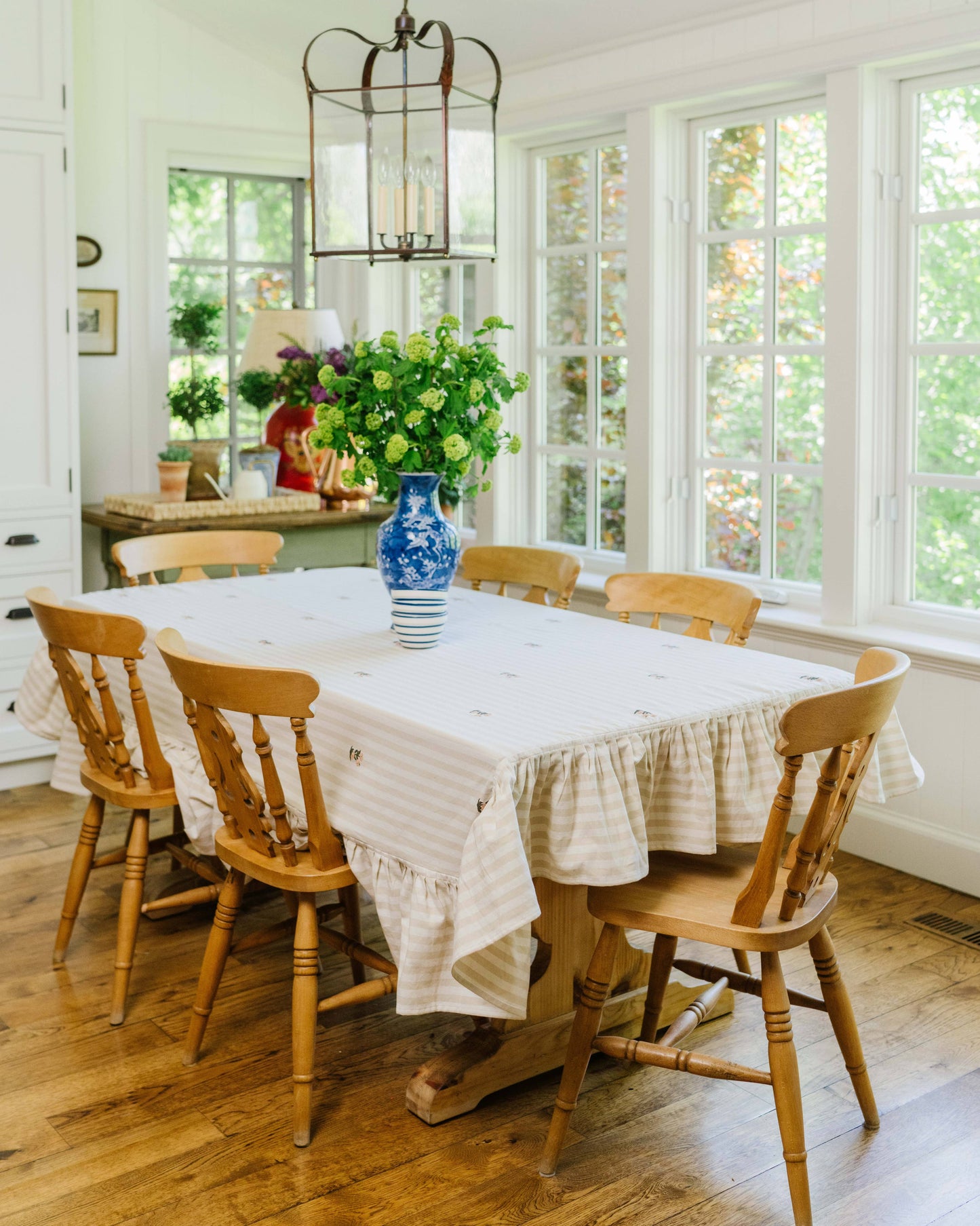 Frances Ruffled Tablecloth: 60" x 150"