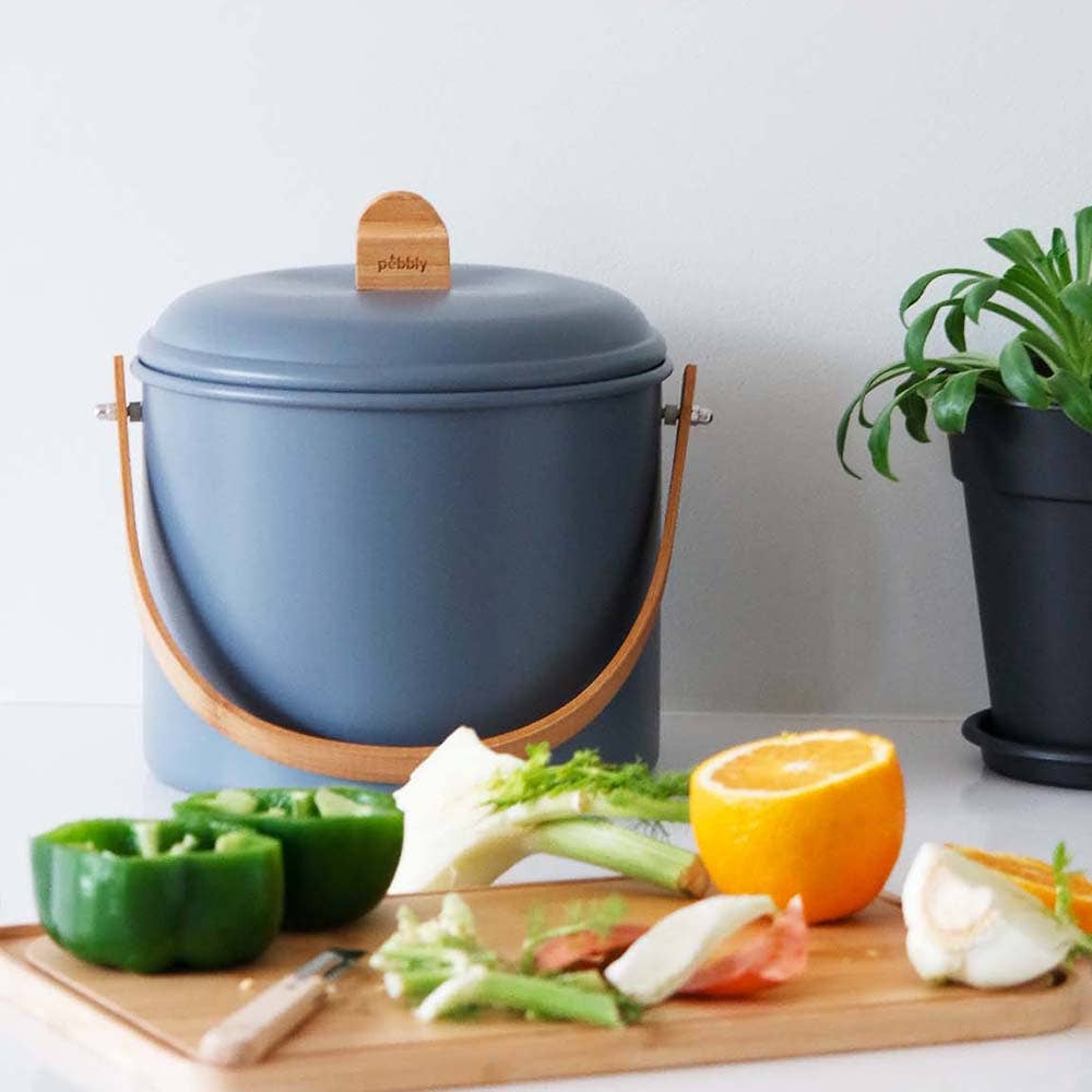 Compost Bin with Charcoal Filter: Olive / 7 Quart