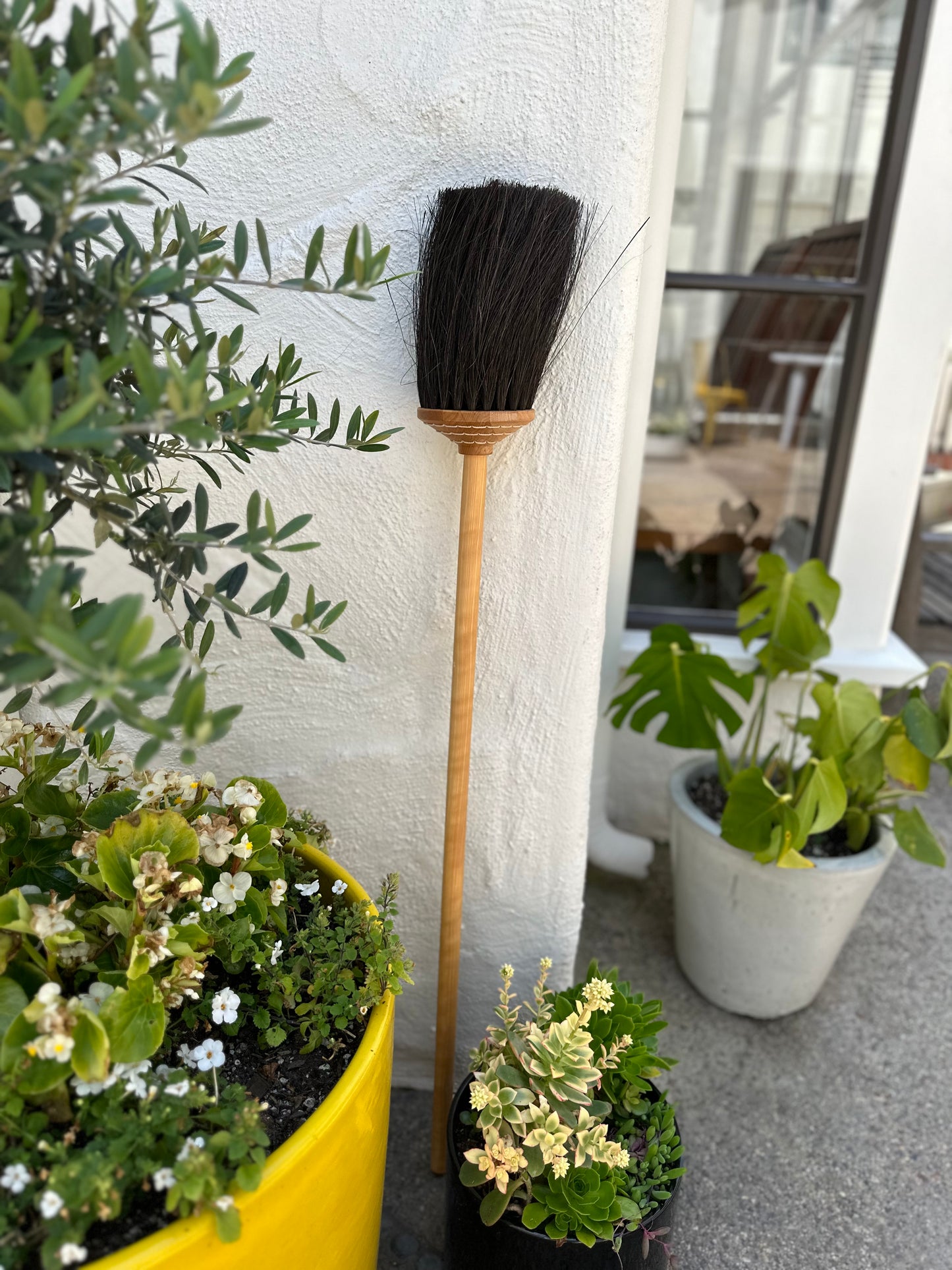 Iris Hantverk Porch Broom